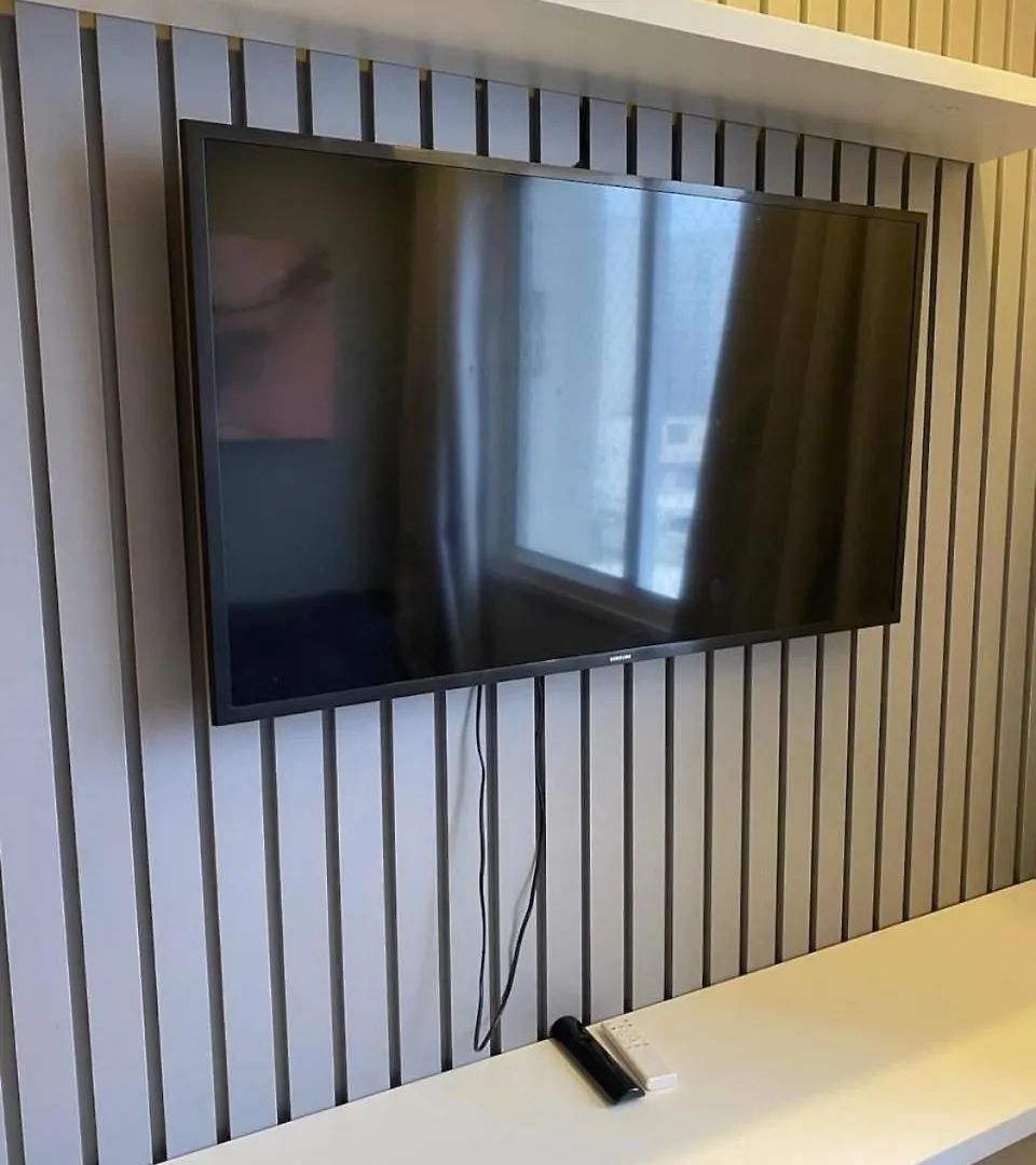 Espacoso II Apartamento Com Piscina - Metro Bras São Paulo Brasil